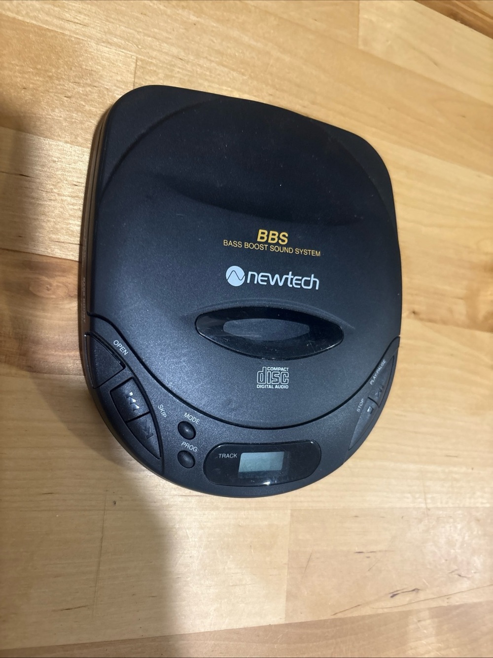 Newtech Personal CD Player DM-3005 w/Bass Boost System